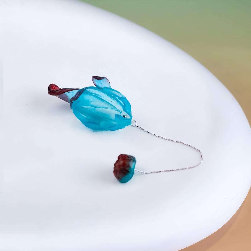 Handmade Leather Sculptural Ear Threader 5.4in – Single