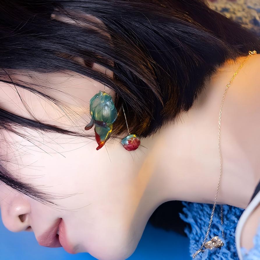 Handmade Leather Sculptural Ear Threader 5.4in – Single