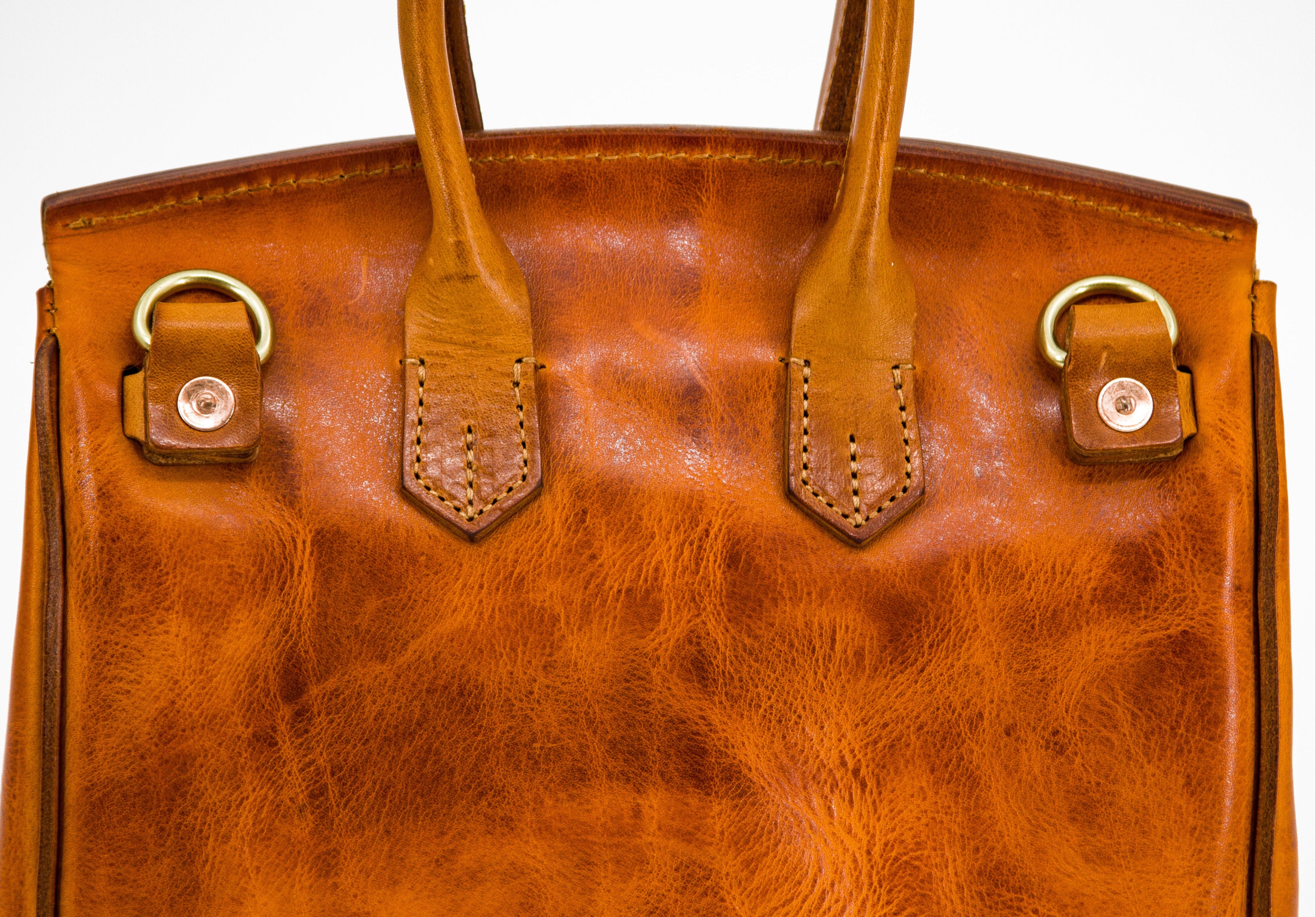 Experience the Beauty and Durability of i7bags's Leather Bags – i7Bags