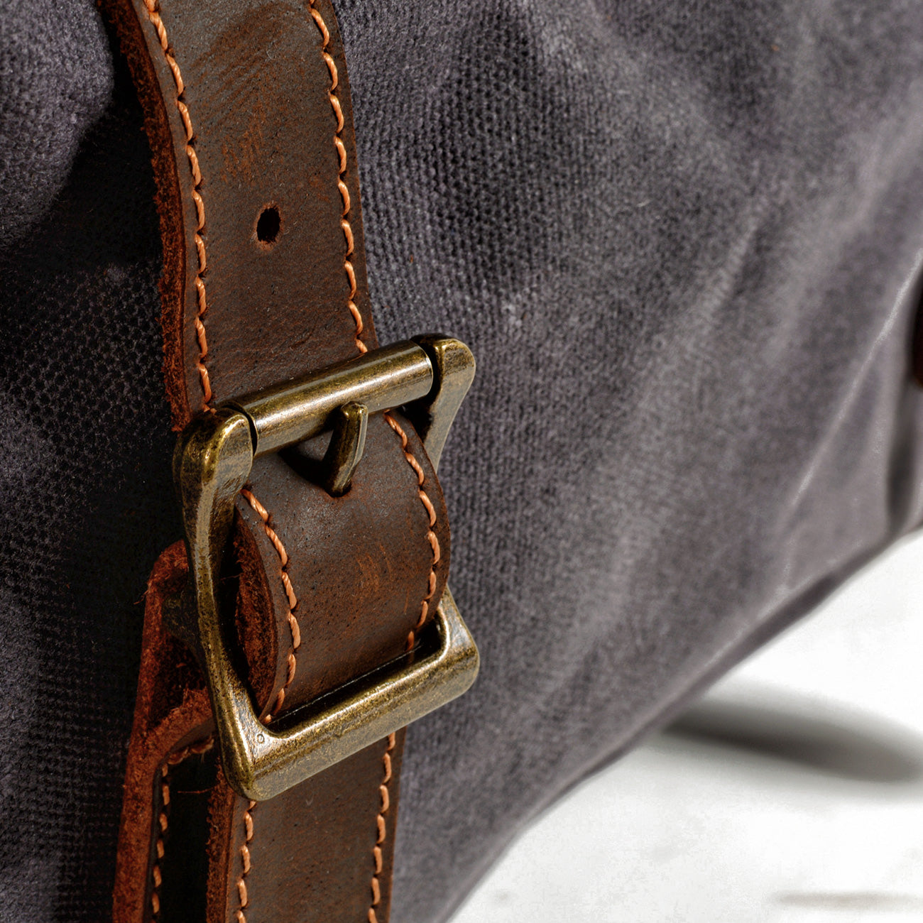 Large Waxed Canvas Travel Bag For Men,Genuine Leather Canvas Duffel Bag,Gym Bag-i7bags