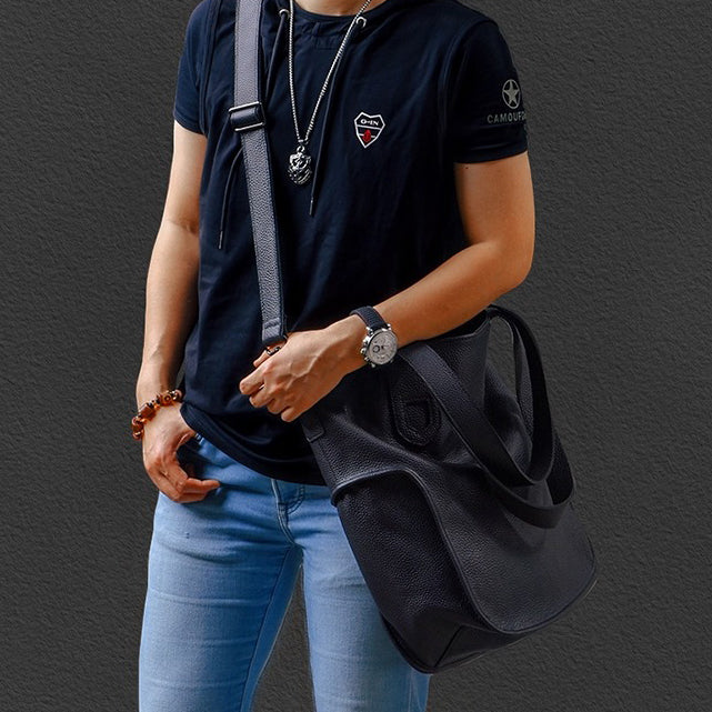 Large Capacity Top-Grain Cowhide Tote Bag, Genuine Leather Shoulder Bag, Length 17.7 In, worn by a model.