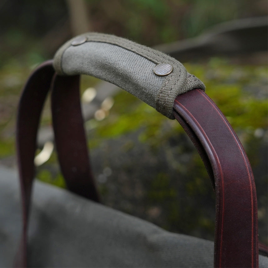 Vintage Military-Style Waxed Canvas Messenger Bag for 15.6in Laptop