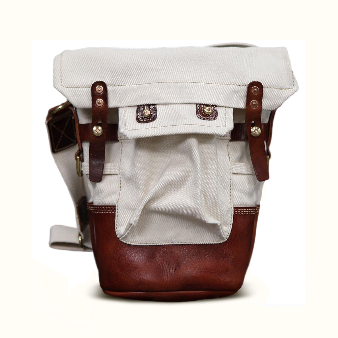 Canvas Crossbody Bag in Italian Leather Vintage Military Style featuring premium materials and vintage design.