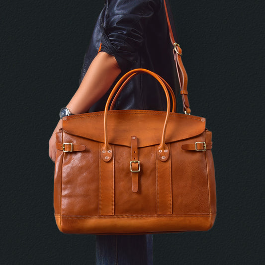 Italian Leather Travel Bag 17.7in large laptop tote weekender briefcase in rich brown leather.