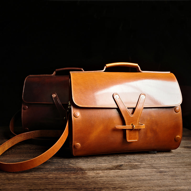 Handmade Italian Leather Laptop Bag Men 15in Convertible Briefcase in brown leather with adjustable strap.